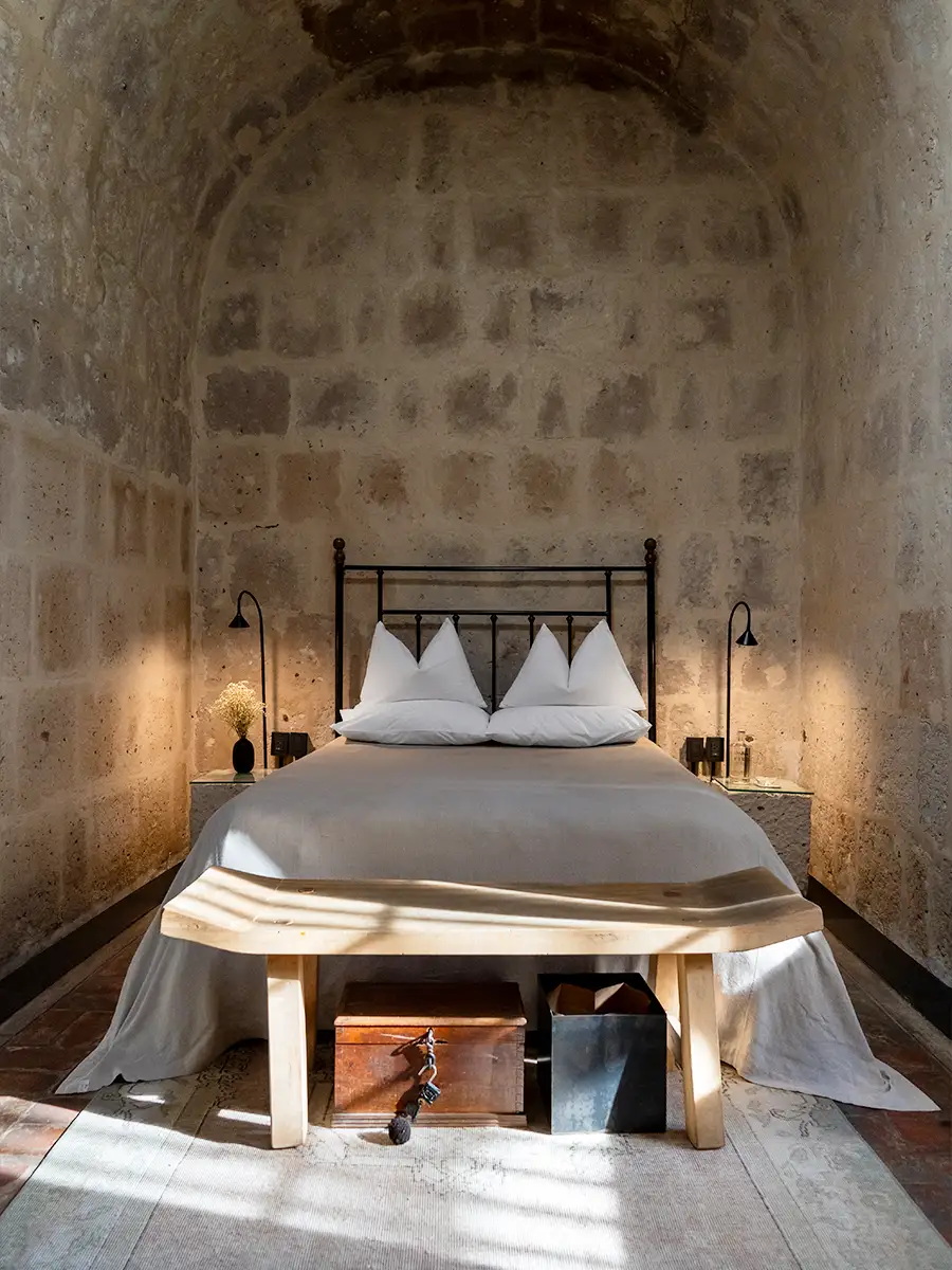 CIRQA Arequipa Pool courtyard